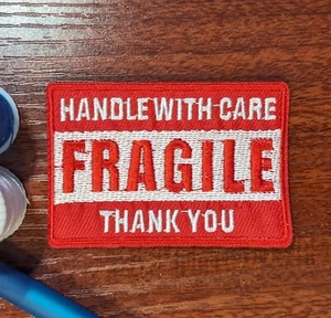Fragile Patch Handle With Care Emo Punk Memes bestickt Bügelbild 1,75x2,75" - Bild 1 von 3