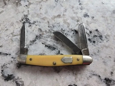 Vintage Schrade Walden 808Y USA Knife With Yellow Handle Security - Image 1 of 4