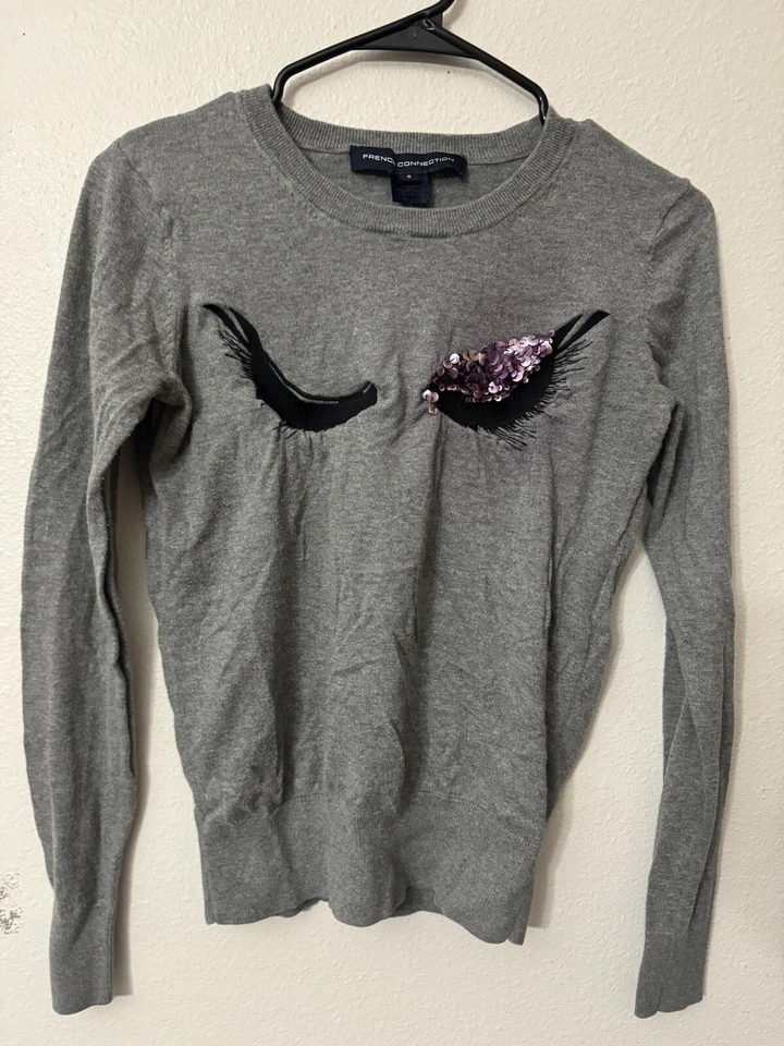 Suéter French Connection pestañas con lentejuelas talla pequeña Foto 1 de 4