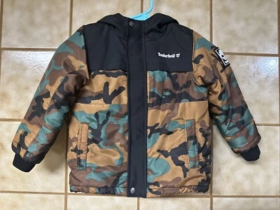 Abrigo de invierno Timberland para niños pequeños, Schoolcore esquí nieve caminata, camuflaje talla 2 Foto 1 de 4