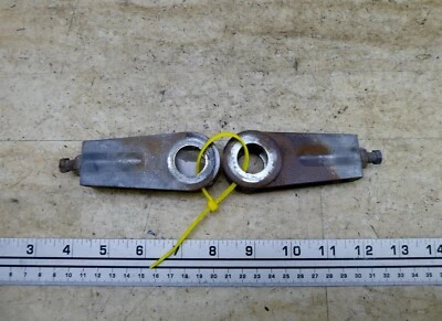 Yamaha XS650 1981 Special II Y380-1. ajustadores rueda trasera Foto 1 de 4