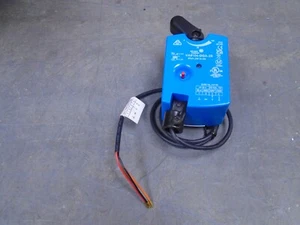 JOHNSON CONTROLS VA9104-GGA-2S Electric Ball Valve Actuator - Picture 1 of 3