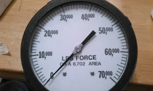 DURO 0 - 70000 PSI, 6" FACE, 1/4" NPT BOTTOM MOUNT - Picture 1 of 3