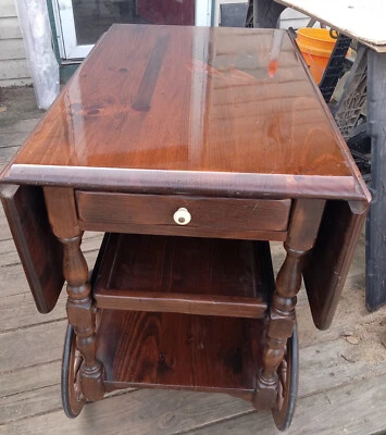 Carro de té Ethan Allen Old Tavern pino hoja caída / mesa auxiliar (RP-EA-112) Foto 1 de 4