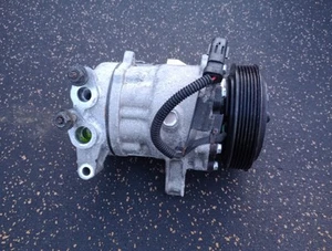 OEM 02-05 Jeep Liberty V6 AC Compressor - Picture 1 of 7