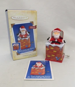 2004 POP! GOES THE SANTA Jack in the Box Hallmark Keepsake Ornament WORKS w/card - Picture 1 of 7