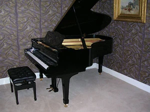 YAMAHA GRAND PIANO G3. 5 YEAR GUARANTEE. MADE AROUND 1970. 0% FINANCE OPTION - Picture 1 of 5