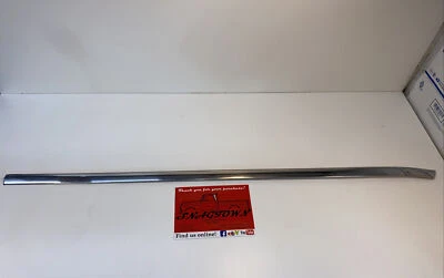Ford Mainline 1952 52 moldura de puerta del conductor Foto 1 de 4