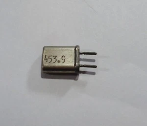 Skaner Crystal - 453,9000 MHz - 10,8 iF - .039 pinów - USCC BC 3/4 - HC-25/U - Zdjęcie 1 z 2
