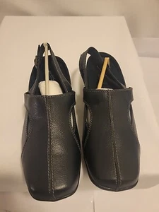 Easy Street Womens Sportster Closed Toed Heeled Sandals. Size 10 Wide Width Blue - Picture 1 of 10