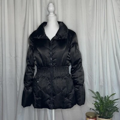 Chaqueta acolchada de plumón negra Laundry by Shelli Segal talla M excelente estado Foto 1 de 4