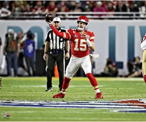 Patrick Mahomes Kansas City Chiefs Unsigned Super Bowl LIV Throwing Cover