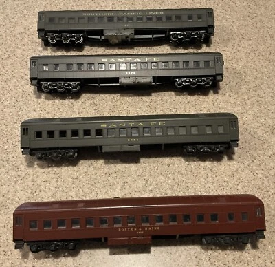 Vintage HO Scale Set of 4 Santa Fe/Southern Pacific/Boston Cars Red/Green EX++ - Image 1 of 4