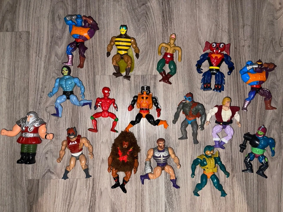 Lote X 16 Figuras de Acción Cabeza Suave Accesorios Mattel He-Man MOTU Mattel Años 80 De Colección RARO Foto 1 de 4