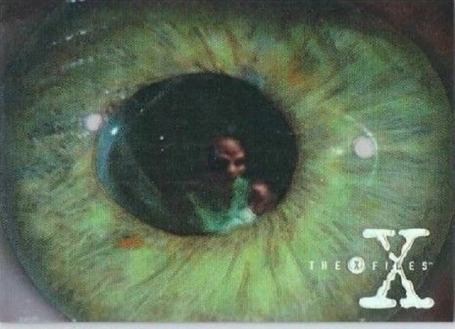 X-Files Season 3 Paranormal Finest Card X3PF2 By Topps - Image 1 of 1