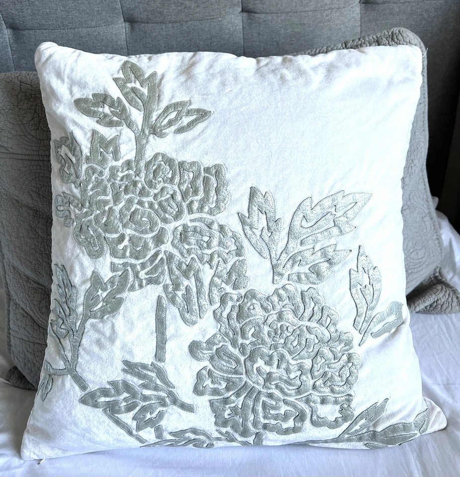 Natori Snow Leopard Velvet Pillow Cover White Gray Floral - Image 1 of 4
