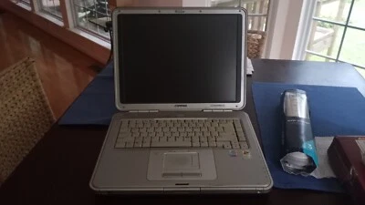 Compaq Presario R3000 Laptop For "Parts Only" No Power Charger  - Image 1 of 4