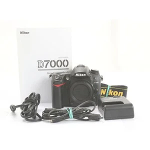 Nikon D7000 + 10 K Shutter Count + Top (269070) - Picture 1 of 8