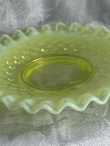 Vintage Cambridge Glass Topaz Opalescent Ruffle Hobnail Dish Glows/Blacklight - Picture 1 of 8
