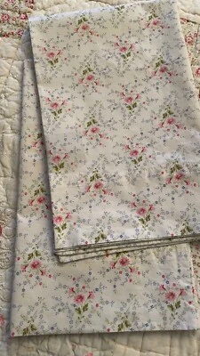 Ralph Lauren Spring Bouquet Blue/Pink/Green Floral Standard Pillowcases x2 VGUC - Image 1 of 4