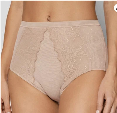 SPANX Spotlight On Lace Medium Control Foundation Nude Brief Panty Womens Sz XL - Image 1 of 4