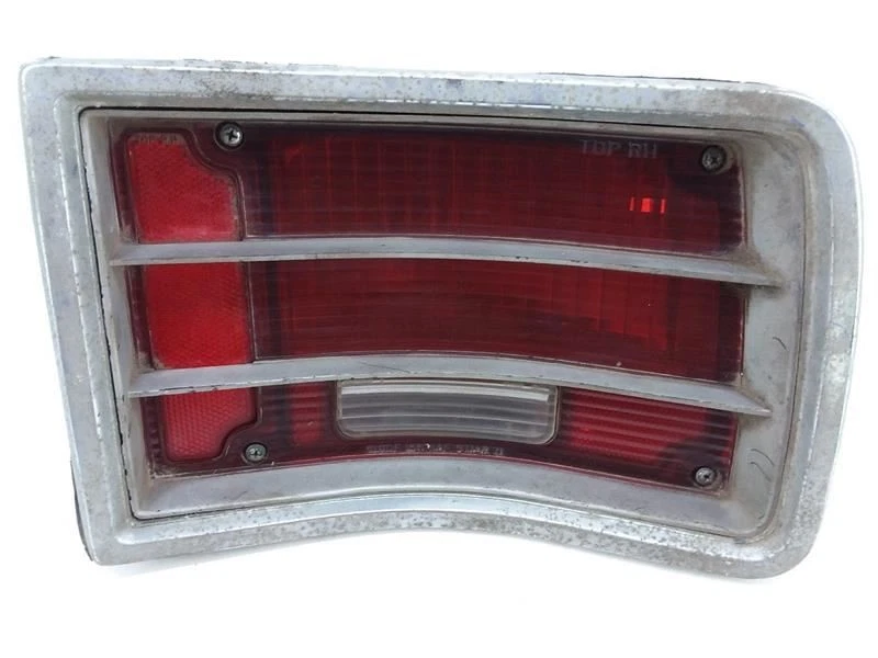 Luz trasera derecha pasajero para Chevrolet Impala Wagon 71-73 5963541 Foto 1 de 4