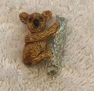 Broche de Colección Firmado Gerry’s Koala En Rama Moda Prendedor Esmaltado - Imagen 1 de 5