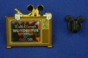 Pin de Momentos Musicales Lenticulares para TV Mickey Mouse Wonderful World of Color # 18187 - Imagen 1 de 5