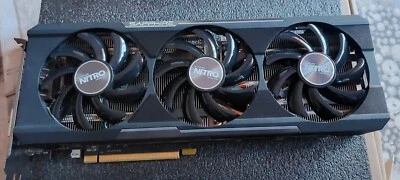 SCHEDA VIDEO SAPPHIRE NITRO R9 390 8G ricambi funziona a volte dà delle righe - Immagine 1 di 4