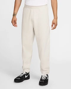 Nike Solo Swoosh Herren Fleece Jogginghose Light Bone Größe Medium DX1364-072 - Bild 1 von 4