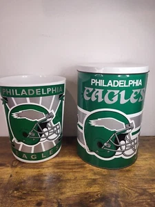 Vintage Philadelphia Eagles PopCorn Tin 1992 With Plastic Container 1994 - Picture 1 of 14