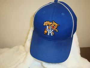 Sombrero de béisbol University of Kentucky Wildcats - usado - Imagen 1 de 3