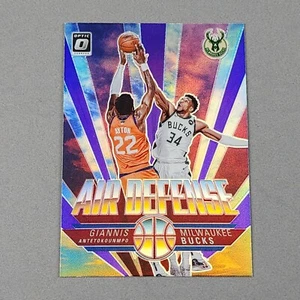 2021-22 Panini Donruss Optic #3 Giannis Antetokounmpo Air Defense Holo Prizm quasi nuovo - Foto 1 di 2