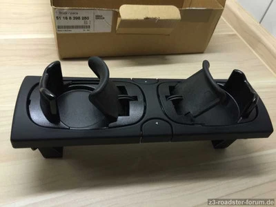 BMW Z3 Coupe E36 Mittelkonsole Getränkehalter 51168398250 8398250 Original  - Bild 1 von 2