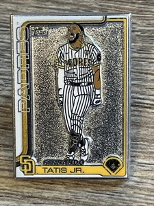 Fernando Tatis Jr 2025 Topps Series 2 Super Box Exclusive Pin Padres - Picture 1 of 2