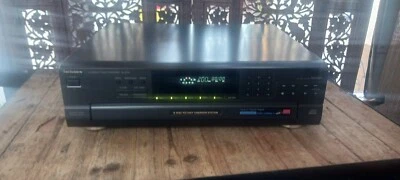 Technics SL-PD8 5 DISC  CD Changer - Image 1 of 4