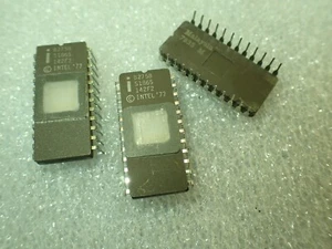 B2758 Intel UV Erasable, EPROM, 8K Ceramic 24pin UV Window NEW PARTS UKINSTOCK - Picture 1 of 3
