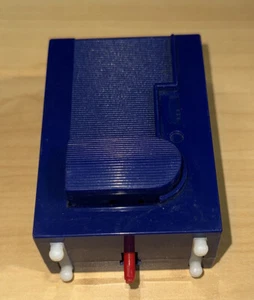 ! Vintage Bravestarr 1986 Mattel Neutra-Laser Target Mount 4” - Picture 1 of 8