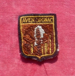 AVEN ORGNAC - Ecusson - Blason Tissu Brodé ! - Picture 1 of 2