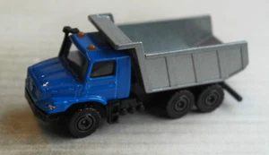 Camión volquete Majorette Mercedes-Benz Zetros azul/gris claro camión Camion - Imagen 1 de 4