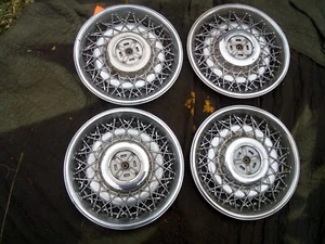 1980 - 92 CADILLAC BROUGHAM RWD SPOKE WIRE HUBCAP HUB CAP COVERS - Picture 1 of 10