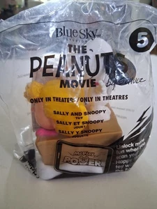 Peanuts Movie Bluesky Studios Unopened Sally And Snoopy Figure - Picture 1 of 6