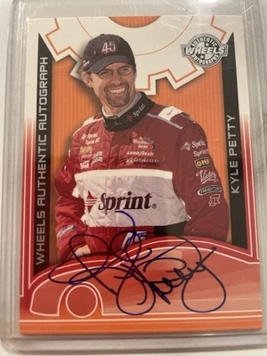 2002 Колеса подлинный автограф Кайл Петти - на карте авто NASCAR Sprint #45 - Изображение 1 из 2