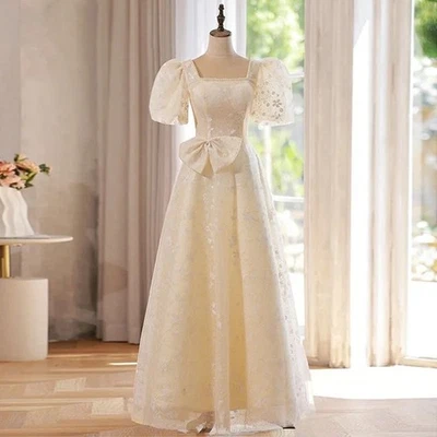 Champagne Cuello Cuadrado Línea A Vestido de Boda Mangas Cortas Vestidos de Novia con Lazo Foto 1 de 4