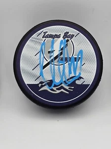 Victor Hedman Signed Lightning Reverse Retro Logo Hockey Puck UG COA - Picture 1 of 2
