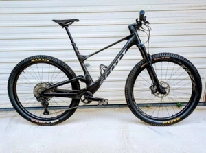 2023 Scott Spark RC Team Large full carbon full suspension - Picture 1 of 6
