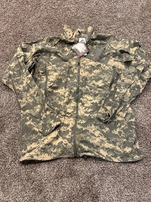 Gen III Jacket Wind Cold Weather Medium Regular Digital Camo ECWCS Level 4 L4 - Image 1 of 3