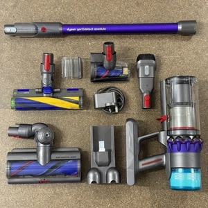Dyson Gen 5 Detect Absolute Vacuum Cleaner Complete Excellent Condition - Picture 1 of 10