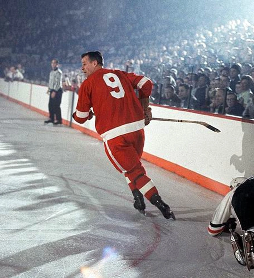 Detroit Red Wings Gordie Howe 8x10 Photo NHL Hockey Print #18 - Image 1 of 1