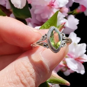 Green Peridot Gemstone 925 Sterling Silver Ring Handmade Jewelry Ring - Picture 1 of 10